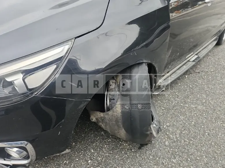 Photo 2 of 26: 2017 Kia Carnivals, VIN KNAMC81ABJS349009 — Korean insurance auction
