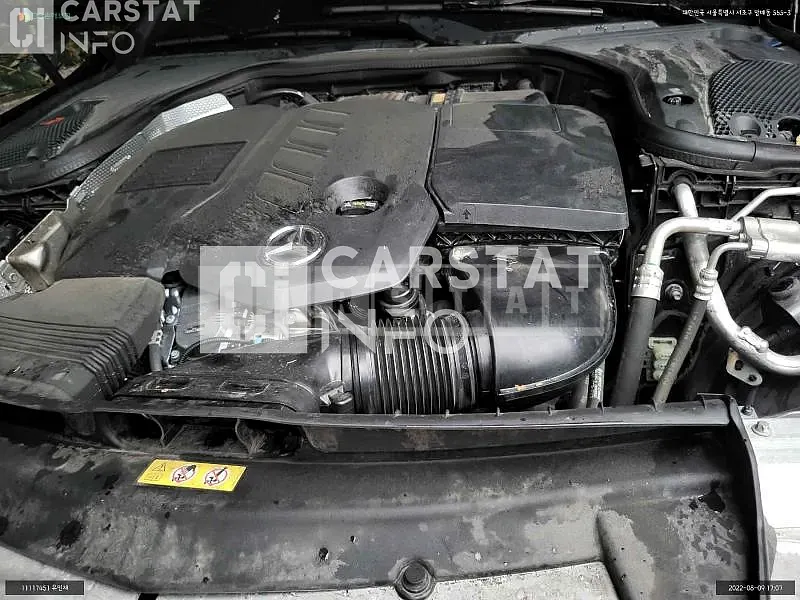Photo 2 of 4: 2020 Mercedes-Benz CLS 300d, VIN W1K2J1JB3LA055297 — Korean insurance auction