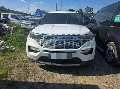 Photo 1 of 20: 2022 Ford Explorer 3.0 — Korean insurance auction