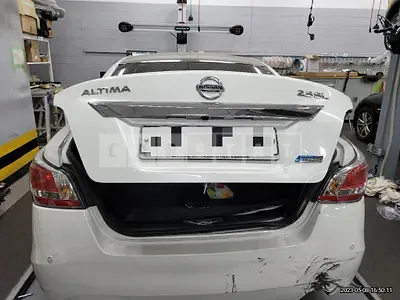 Photo 1 of 8: 2014 Nissan Altima 2.5 — Korean insurance auction