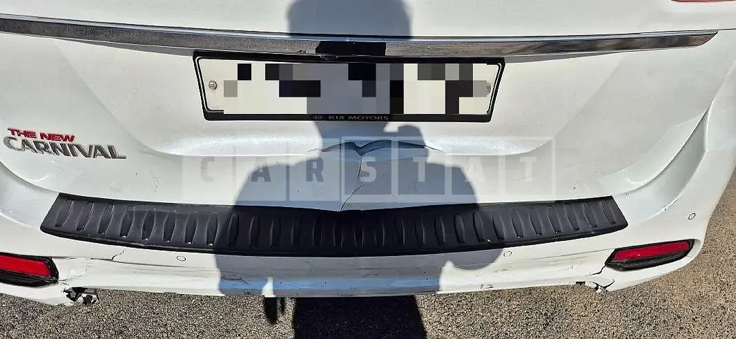 Photo 2 of 13: 2018 Kia Carnivals — Korean insurance auction