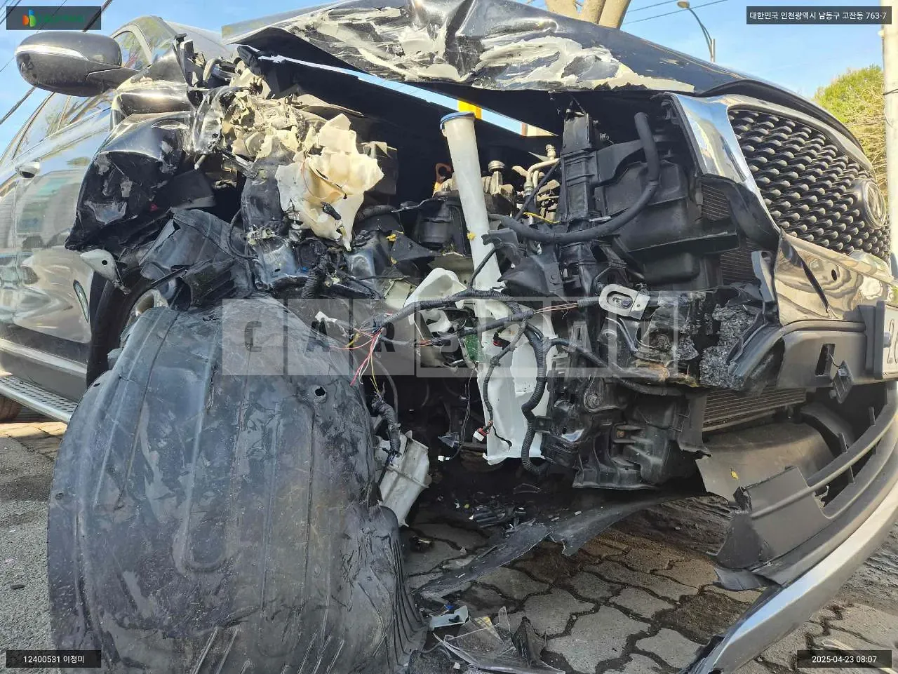 Photo 2 of 17: 2016 Kia Sorento, VIN KNAPH81ABGA243504 — Korean insurance auction