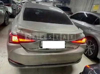 Photo 1 of 14: 2019 Lexus ES300h — Korean insurance auction