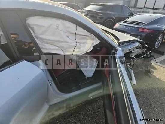 Photo 2 of 44: 2025 Porsche Taycan GTS (5-Seater) — Korean insurance auction
