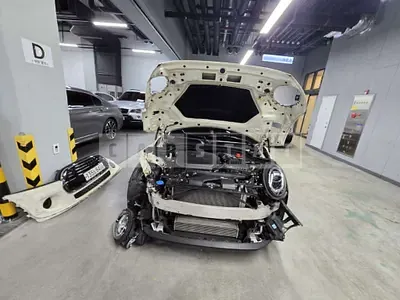 Photo 1 of 6: 2020 MINI Cooper — Korean insurance auction