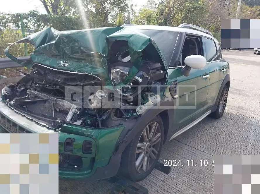 Photo 2 of 13: 2020 MINI Cooper Countryman (18) — Korean insurance auction