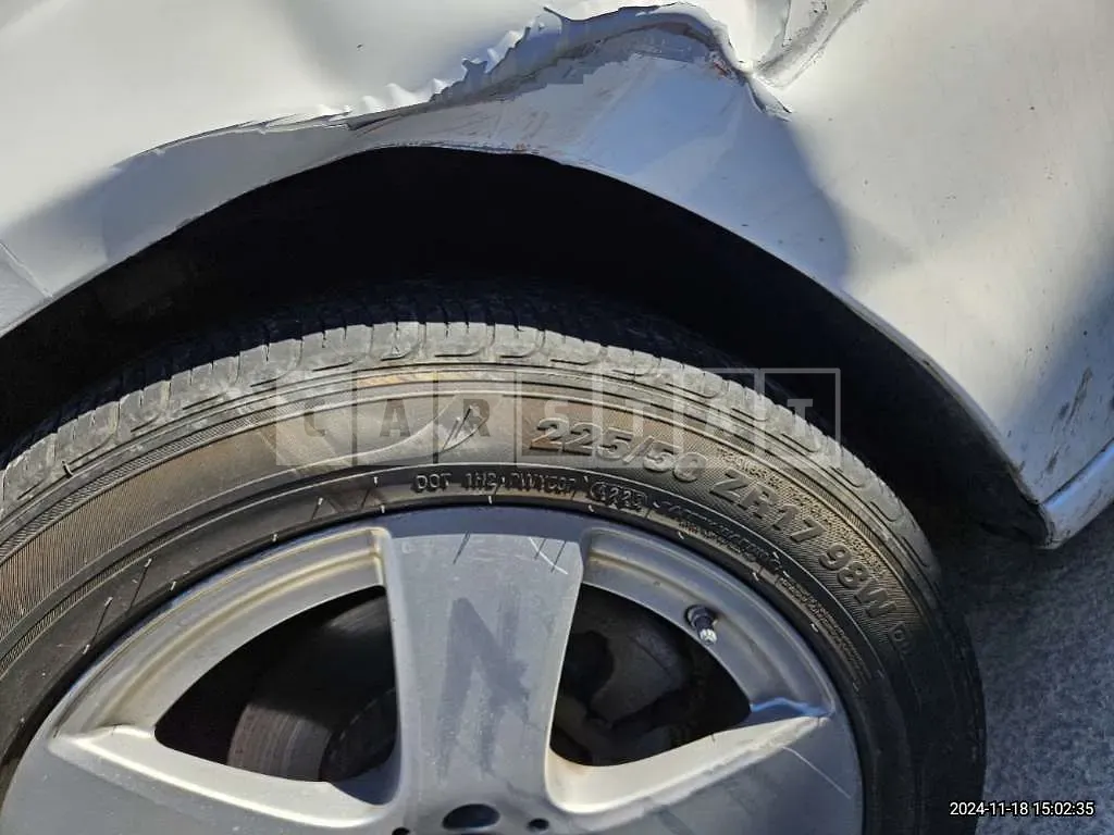 Photo 2 of 28: 2018 Mercedes-Benz C 200d, VIN WDDWF3HBXJR334538 — Korean insurance auction
