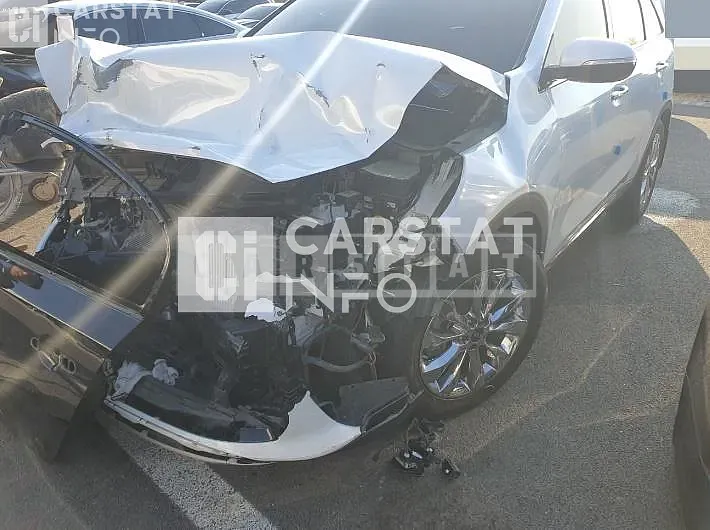 Photo 2 of 15: 2018 Kia Sorento 2.0 — Korean insurance auction