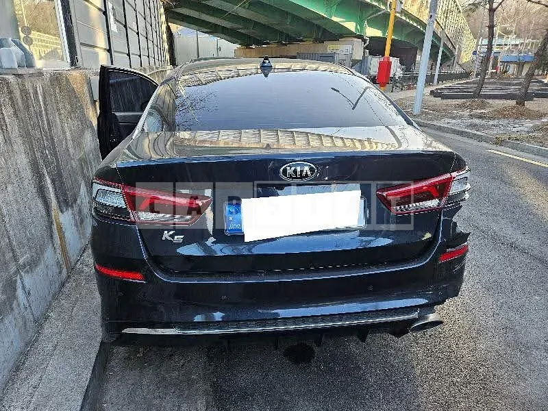 Photo 2 of 35: 2018 Audi B 5 A 5, VIN KNAGT411BKA299746 — Korean insurance auction