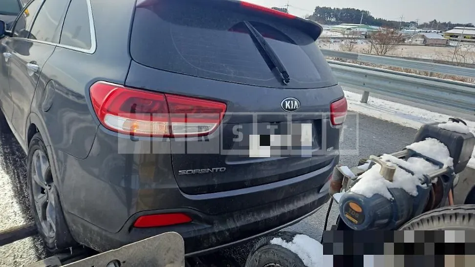 Photo 2 of 46: 2015 Kia Sorento — Korean insurance auction