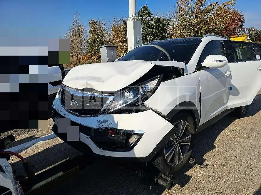 Photo 2 of 8: 2014 Kia Sportage — Korean insurance auction