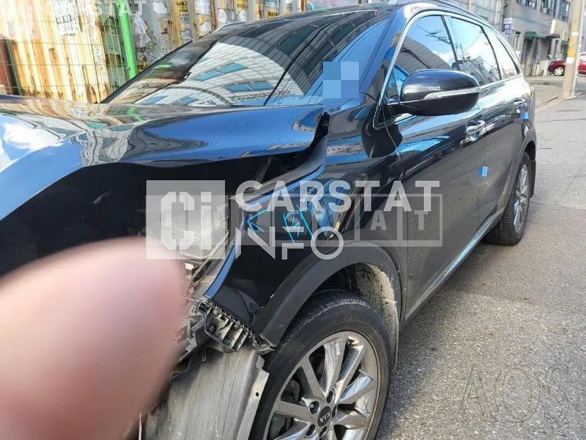 Photo 2 of 21: 2016 Kia Sorento 2.0 — Korean insurance auction