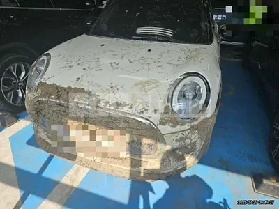 Photo 1 of 13: 2017 MINI Cooper D — Korean insurance auction