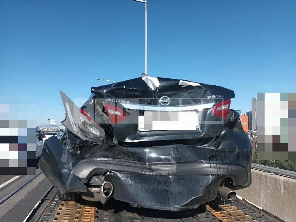 Photo 2 of 10: 2018 Nissan Altima 2.5, VIN 1N4AL3AP9JC143754 — Korean insurance auction