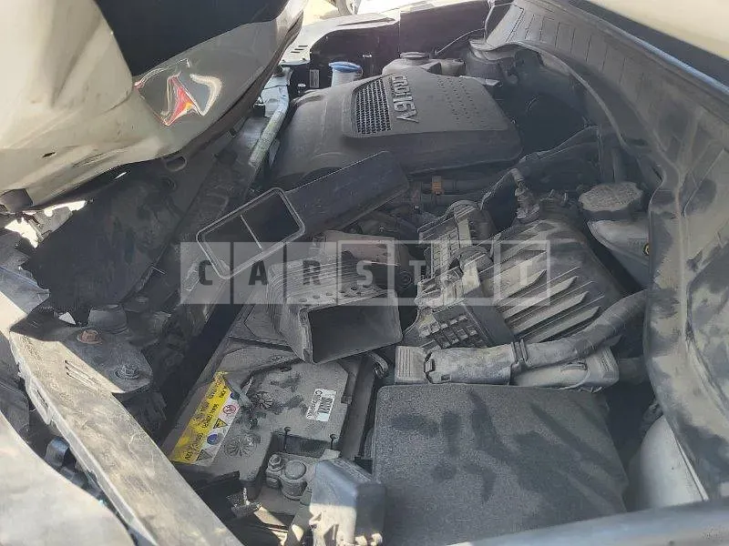 Photo 2 of 15: 2015 Hyundai Santa Fe DM — Korean insurance auction