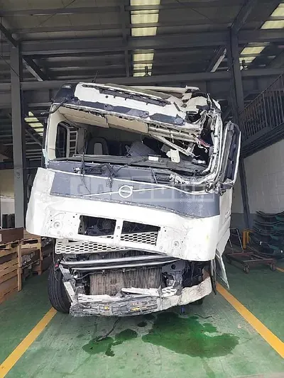 Photo 1 of 23: 2023 Volvo Fh Tractor — Korean insurance auction