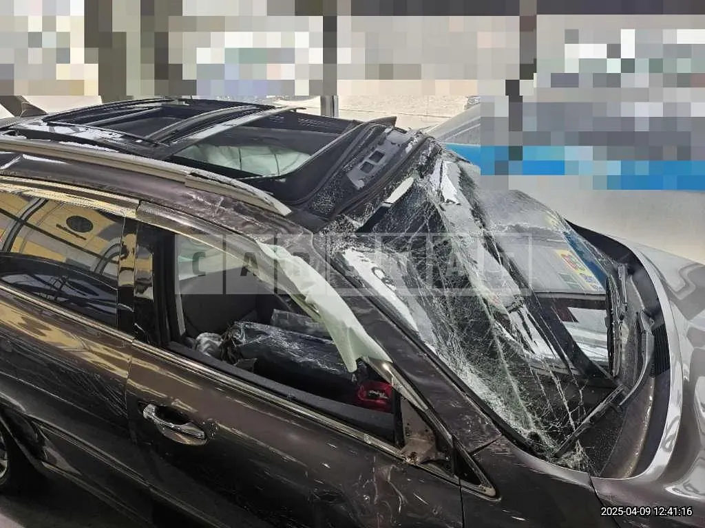 Photo 2 of 10: 2016 Kia Sorento — Korean insurance auction