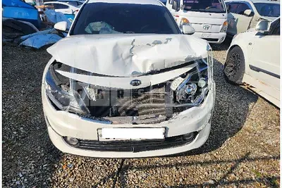 Photo 1 of 9: 2016 Kia K5 — Korean insurance auction
