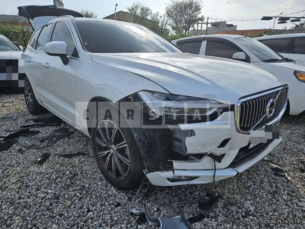 Photo 2 of 16: 2020 Volvo XC60T6 AWD — Korean insurance auction