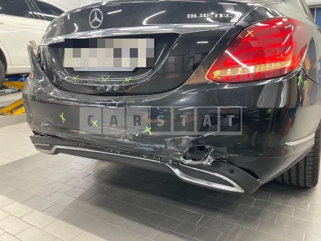 Photo 2 of 21: 2015 Mercedes-Benz C220 BlueTec, VIN WDDWF0EB3FF145905 — Korean insurance auction