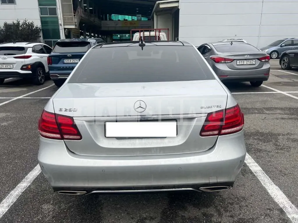 Photo 2 of 10: 2016 Mercedes-Benz E250 BlueTec 4Matic, VIN WDDHF9HB0GB314036 — Korean insurance auction