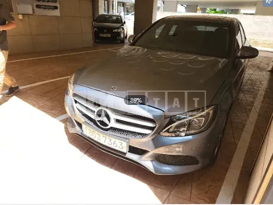 Photo 2 of 13: 2018 Mercedes-Benz C 220d, VIN WDDWF3HBXJR379429 — Korean insurance auction