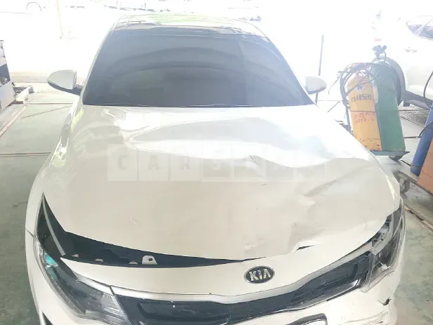 Photo 2 of 17: 2018 Kia K5, VIN KNAGU41EBJA027058 — Korean insurance auction