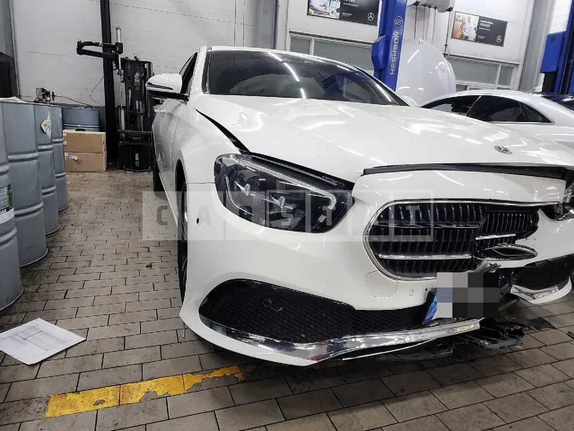Photo 3 of 3: 2020 Mercedes-Benz E250, VIN W1KZF4FB5MA892757 — Korean insurance auction