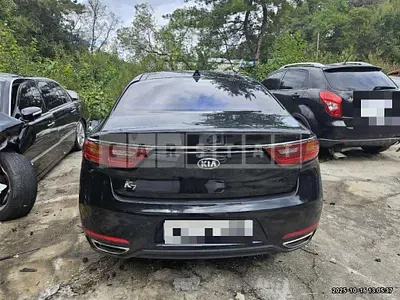 Photo 1 of 8: 2016 Kia K7 — Korean insurance auction