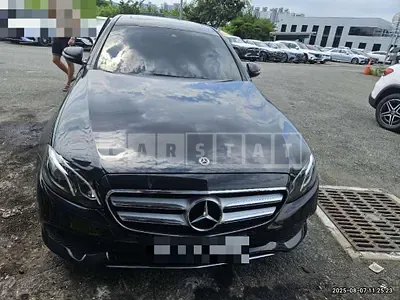 Photo 1 of 14: 2019 Mercedes-Benz E300 — Korean insurance auction
