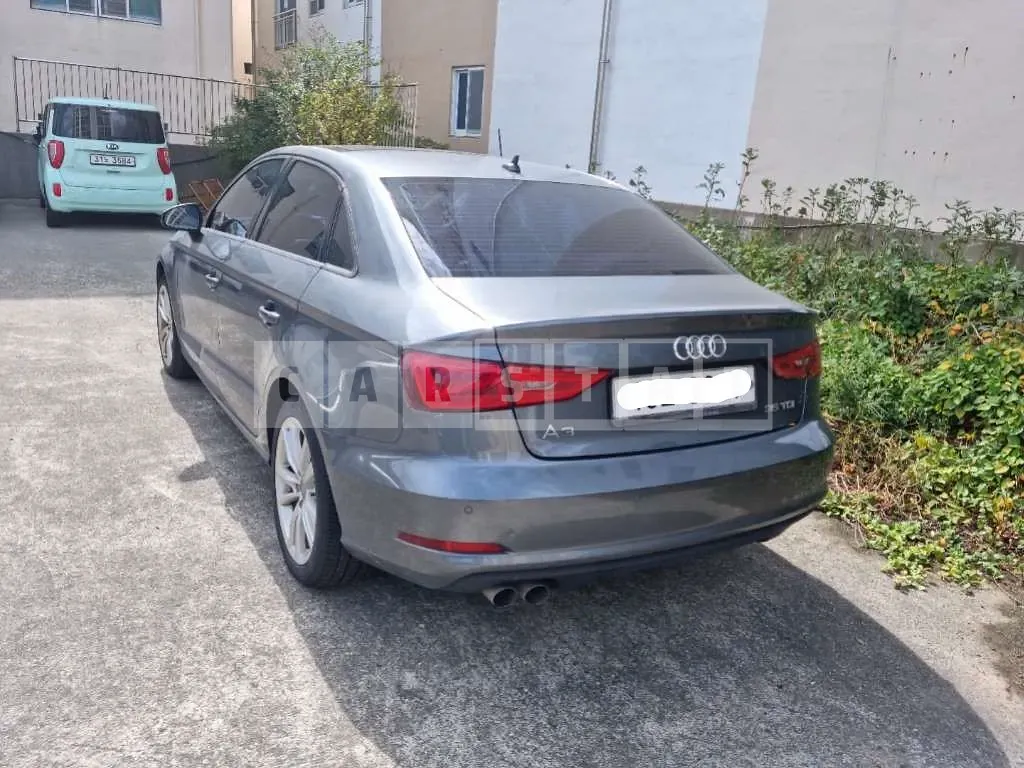 Photo 2 of 9: 2015 Audi Is 35 Placed, VIN WAUZZZ8V4F1039353 — Korean insurance auction
