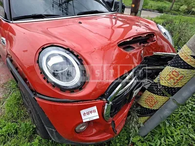 Photo 1 of 18: 2019 MINI Cooper, VIN WMWXP7104K2L26485 — Korean insurance auction