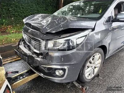 Photo 1 of 27: 2017 Kia Carnival 9 -Seater — Korean insurance auction