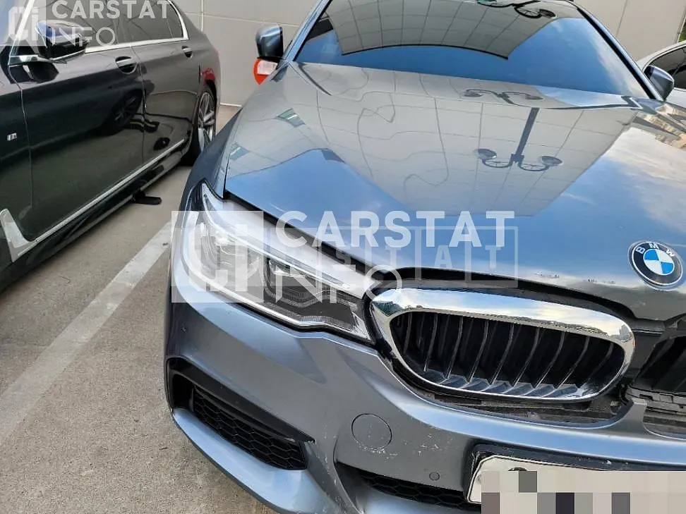Photo 2 of 18: 2017 BMW 520d — Korean insurance auction