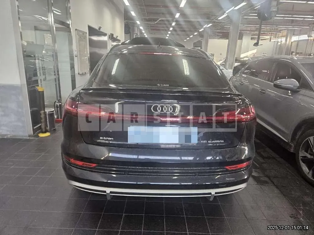 Photo 2 of 22: 2021 Audi e-tron Sportback 55 Quattr — Korean insurance auction