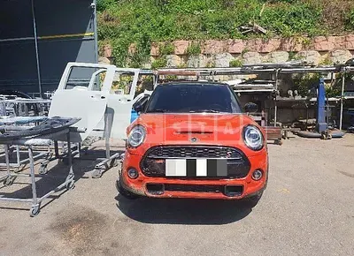Photo 1 of 30: 2020 MINI Cooper S Five-Door — Korean insurance auction