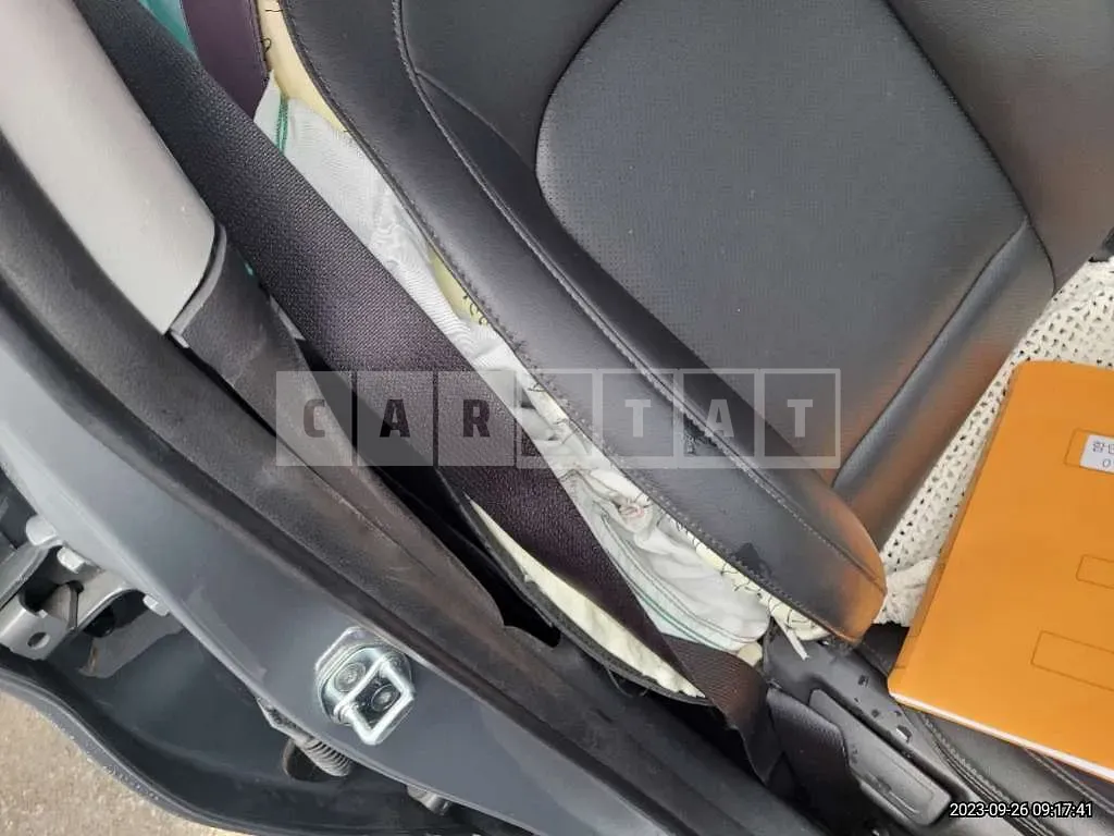 Photo 2 of 45: 2021 Hyundai Kona, VIN KMHK3813GMU683826 — Korean insurance auction