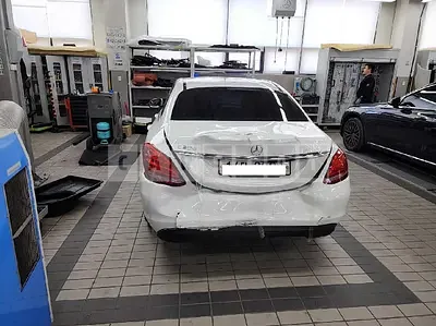 Photo 1 of 6: 2018 Mercedes-Benz C 200, VIN WDDWF4CB1JF723650 — Korean insurance auction