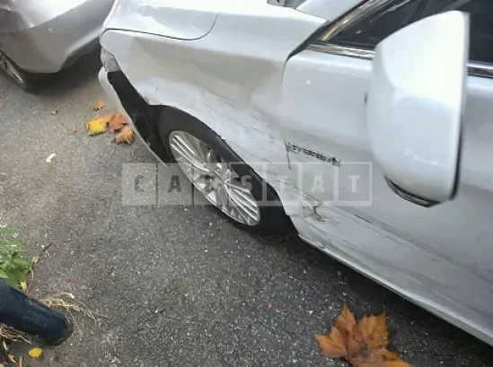 Photo 2 of 7: 2019 Toyota Avalon — Korean insurance auction
