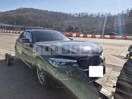Photo 2 of 10: 2018 BMW 520d — Korean insurance auction