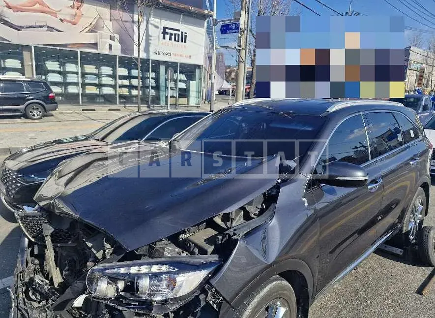Photo 2 of 8: 2016 Kia Sorento 4WD — Korean insurance auction