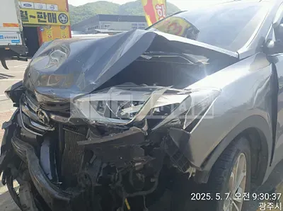 Photo 1 of 16: 2015 Hyundai Santa Fe — Korean insurance auction