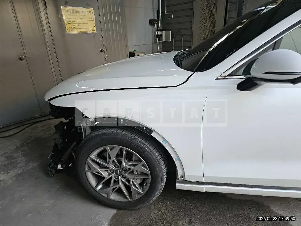 Photo 2 of 12: 2023 Genesis GV70 — Korean insurance auction