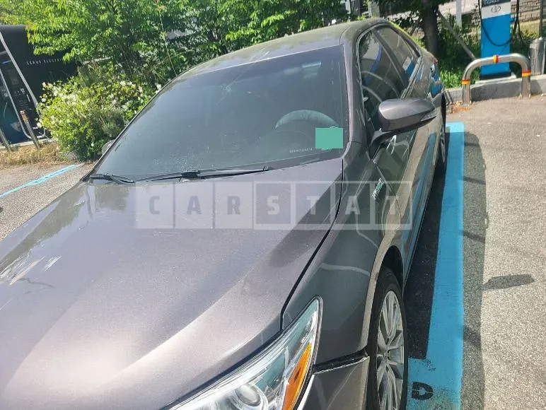 Photo 2 of 5: 2016 Toyota Camry Hybrid LE — Korean insurance auction