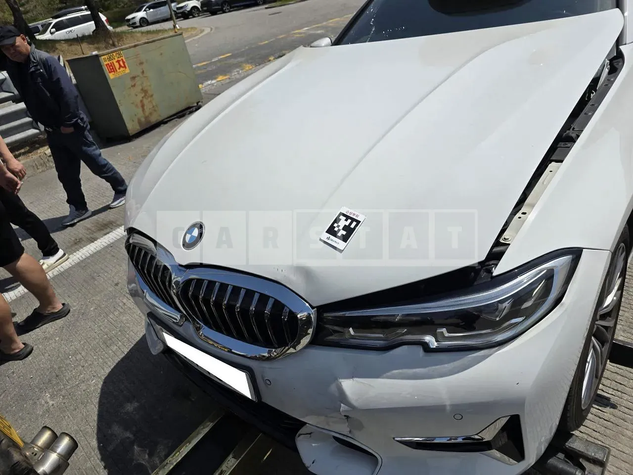 Photo 2 of 34: 2020 BMW 320i Touring, VIN WBA11ED03MFK34545 — Korean insurance auction
