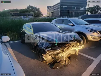 Photo 1 of 10: 2022 Genesis G70, VIN KMTG641EDNU097884 — Korean insurance auction