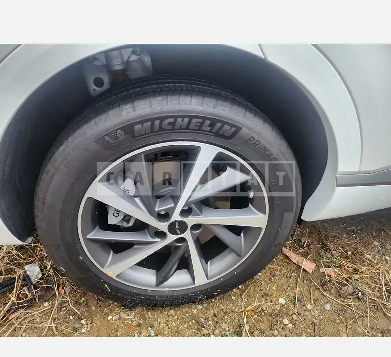 Photo 2 of 29: 2025 Genesis GV80 AWD — Korean insurance auction