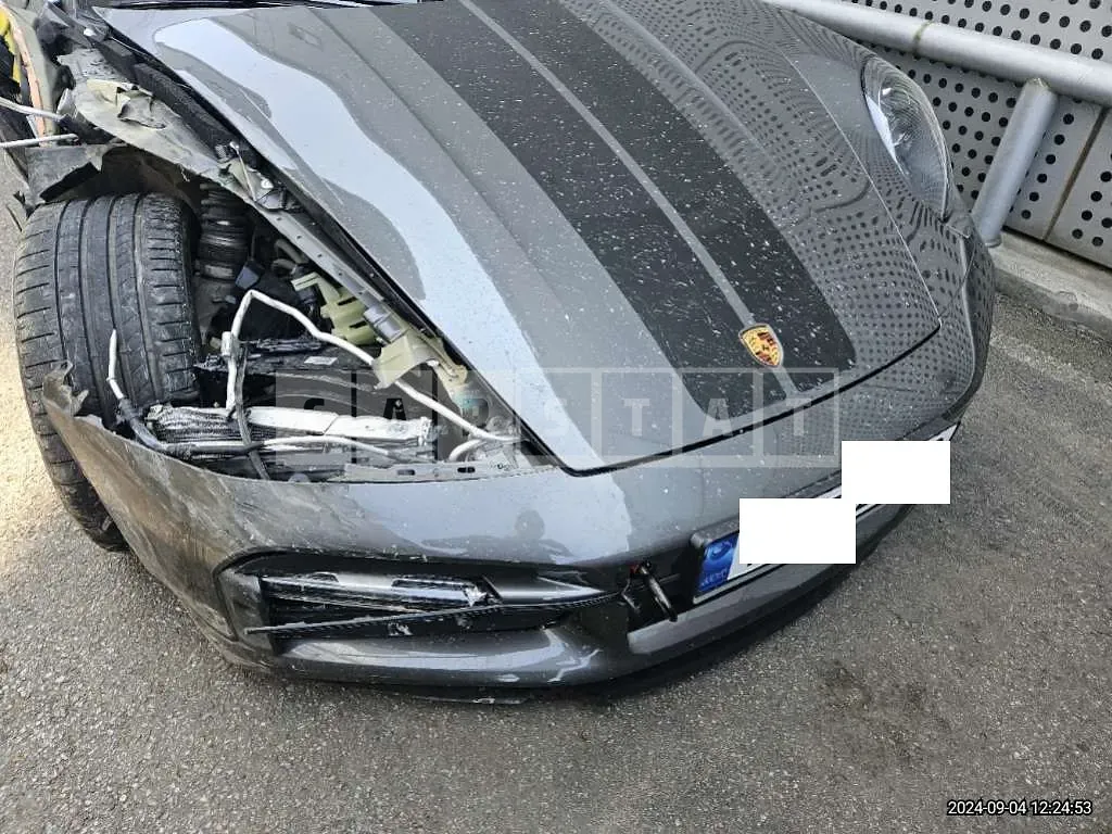 Photo 2 of 50: 2022 Porsche 911 Turbo S Cabriolet — Korean insurance auction