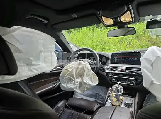 Photo 2 of 23: 2018 BMW 530i xDrive — Korean insurance auction