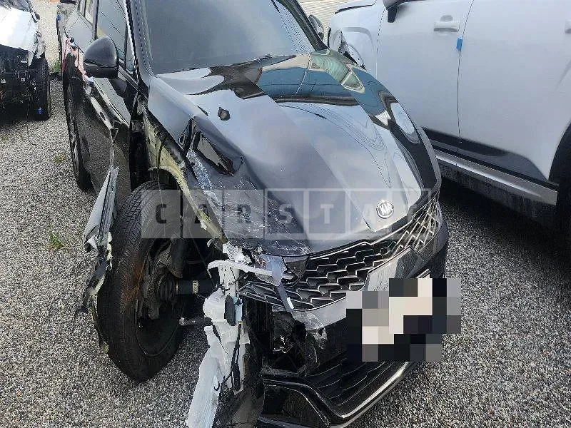 Photo 2 of 18: 2021 Kia K5 — Korean insurance auction
